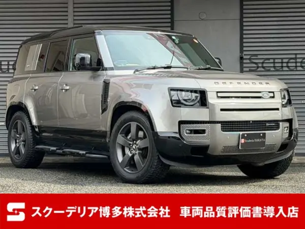 Land Rover Defender 110 X Dynamic HSE 3.0L D300 Diesel Turbo 4WD Air Suspension Pack Fixed Side Step Illuminated Scuff Panoramic Roof Non-Smoker (Grey Black Two-Tone)