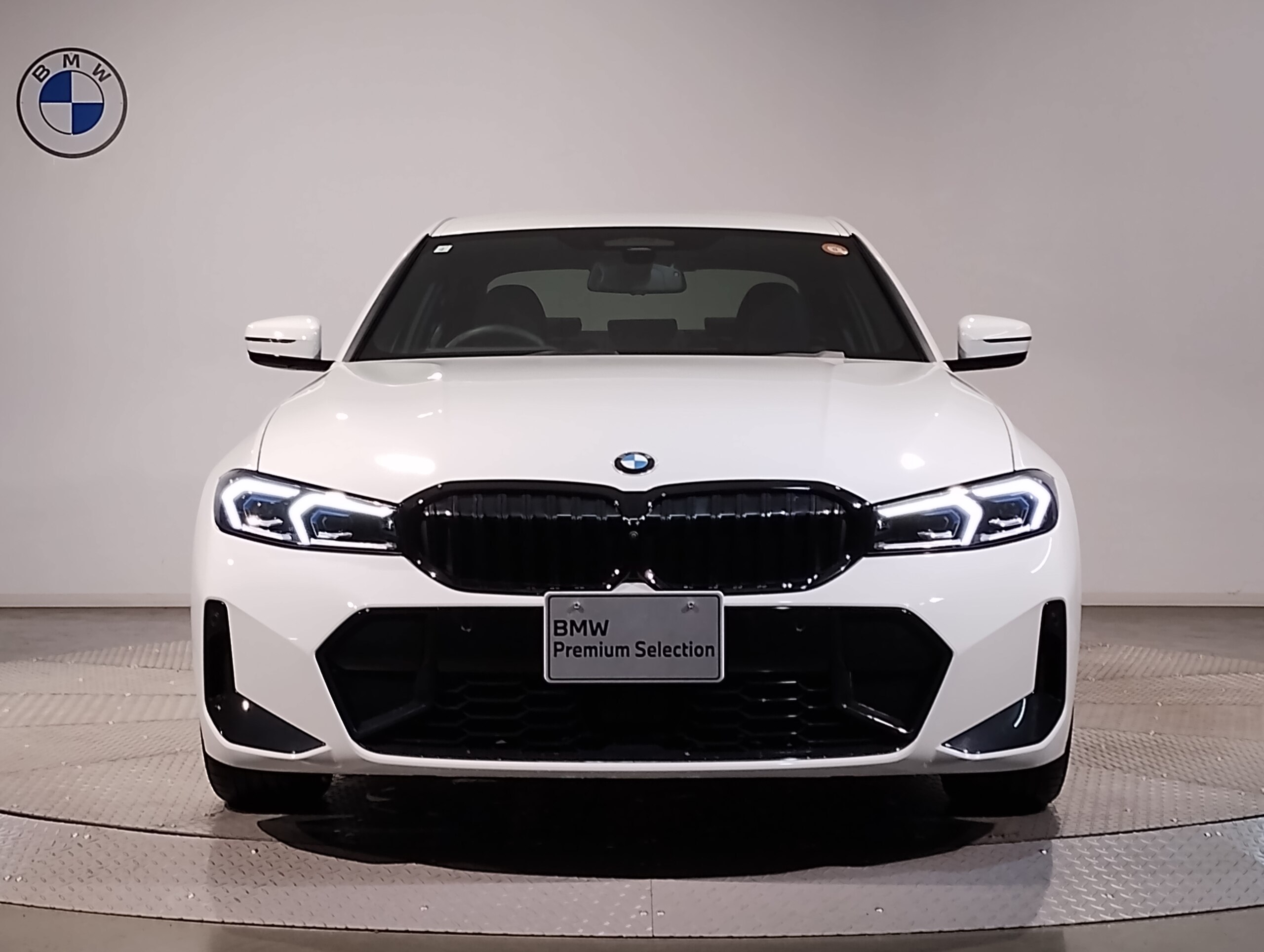 2024 Bmw 3 Series — photo 3