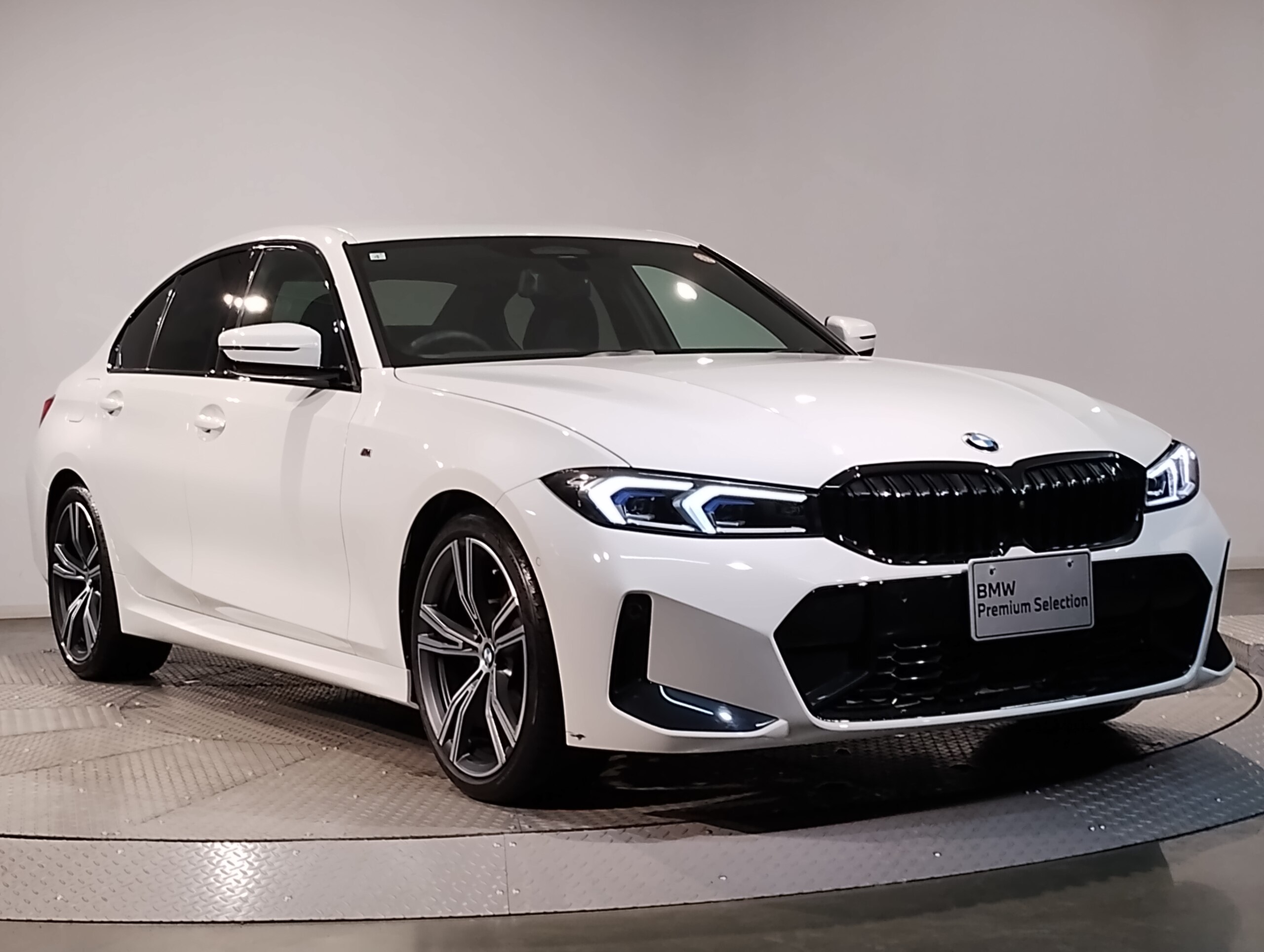 BMW 3 Series 318i M Sport Edition Shadow — photo 7