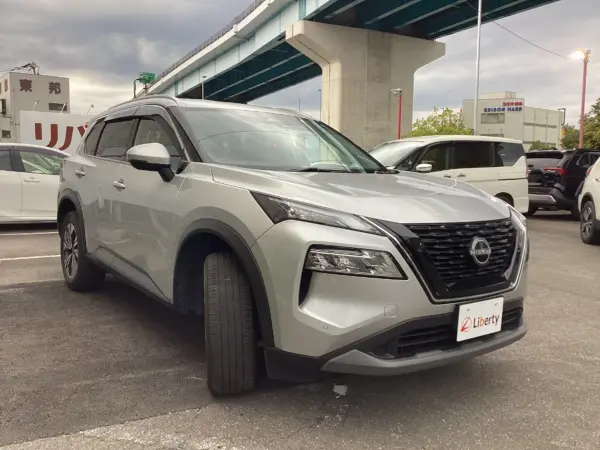 2022 Nissan Xtrail — photo 3