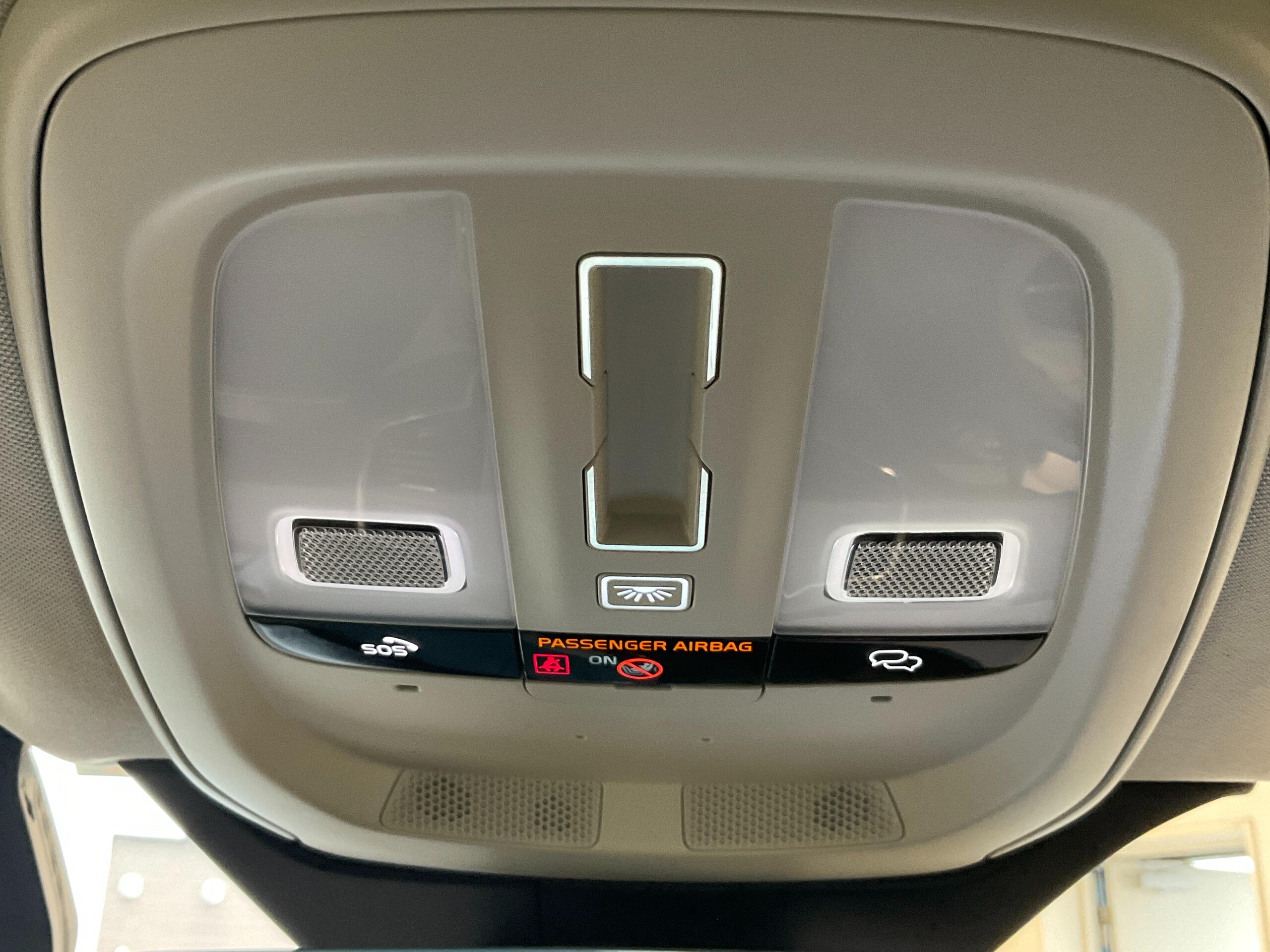 Volvo XC90 Recharge Ultimate T8 AWD Plug-in Hybrid 4WD — photo 7