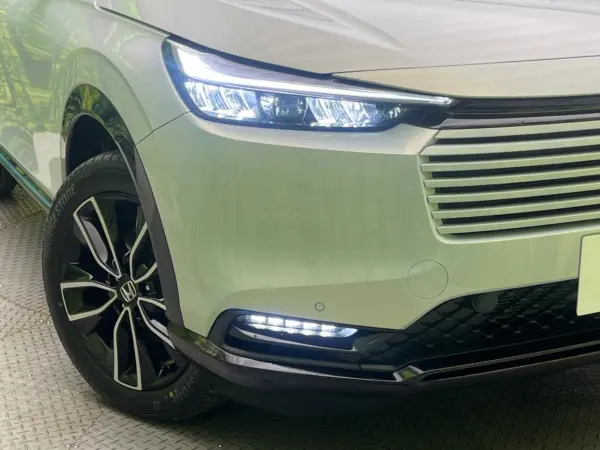 Honda Vezel 1.5 e:HEV Z Play Package — photo 9