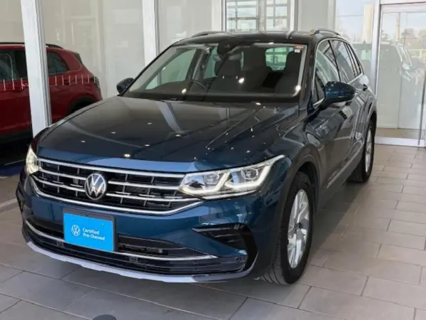 Volkswagen Tiguan TSI Elegance (Blue)