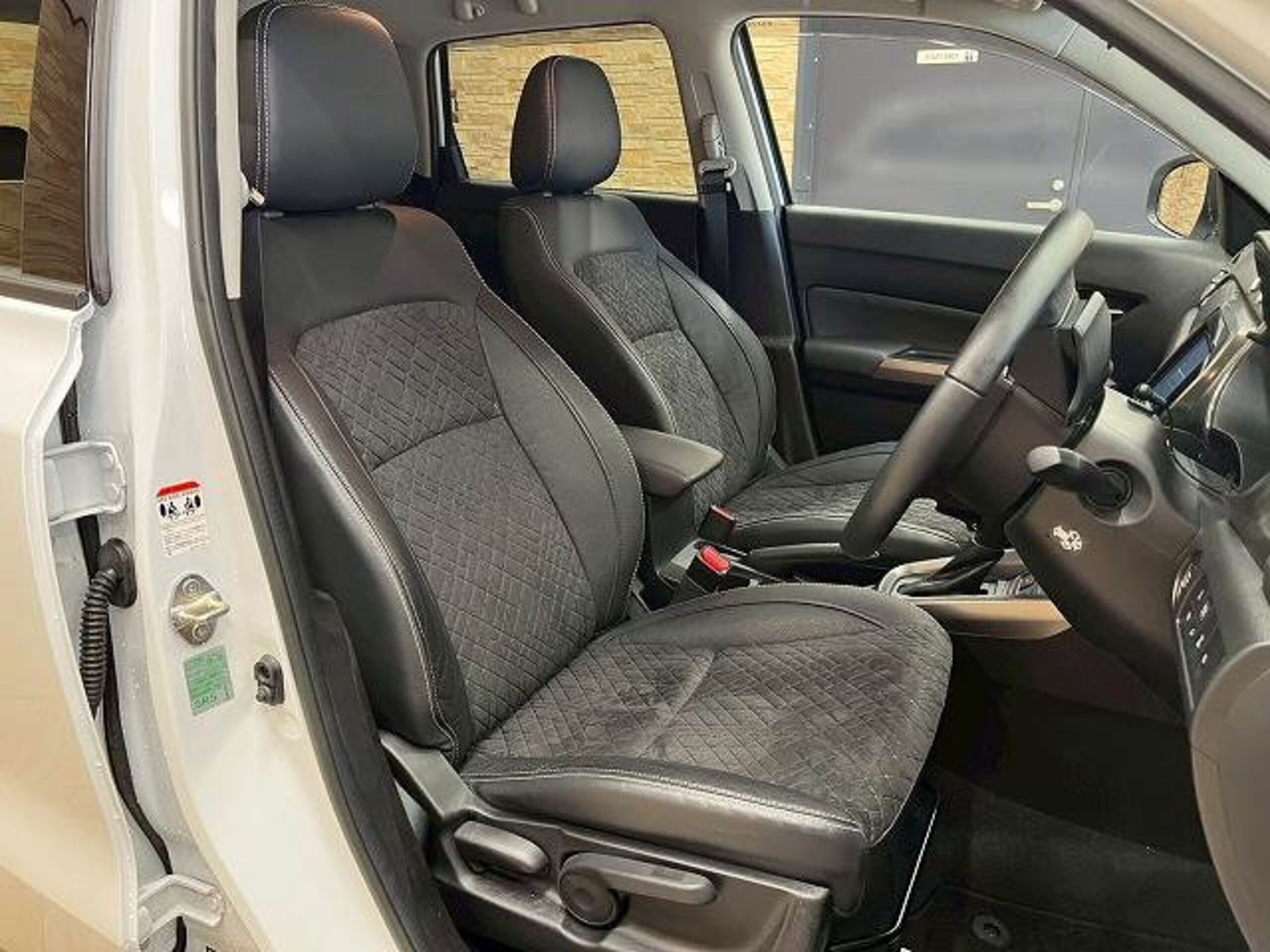 Suzuki Escudo 1.5 4WD — photo 7