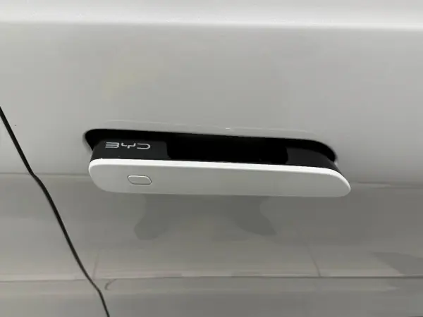 BYD Seal Base Model Certified Used Panoramic Glass Roof (Aurora White) — photo 8