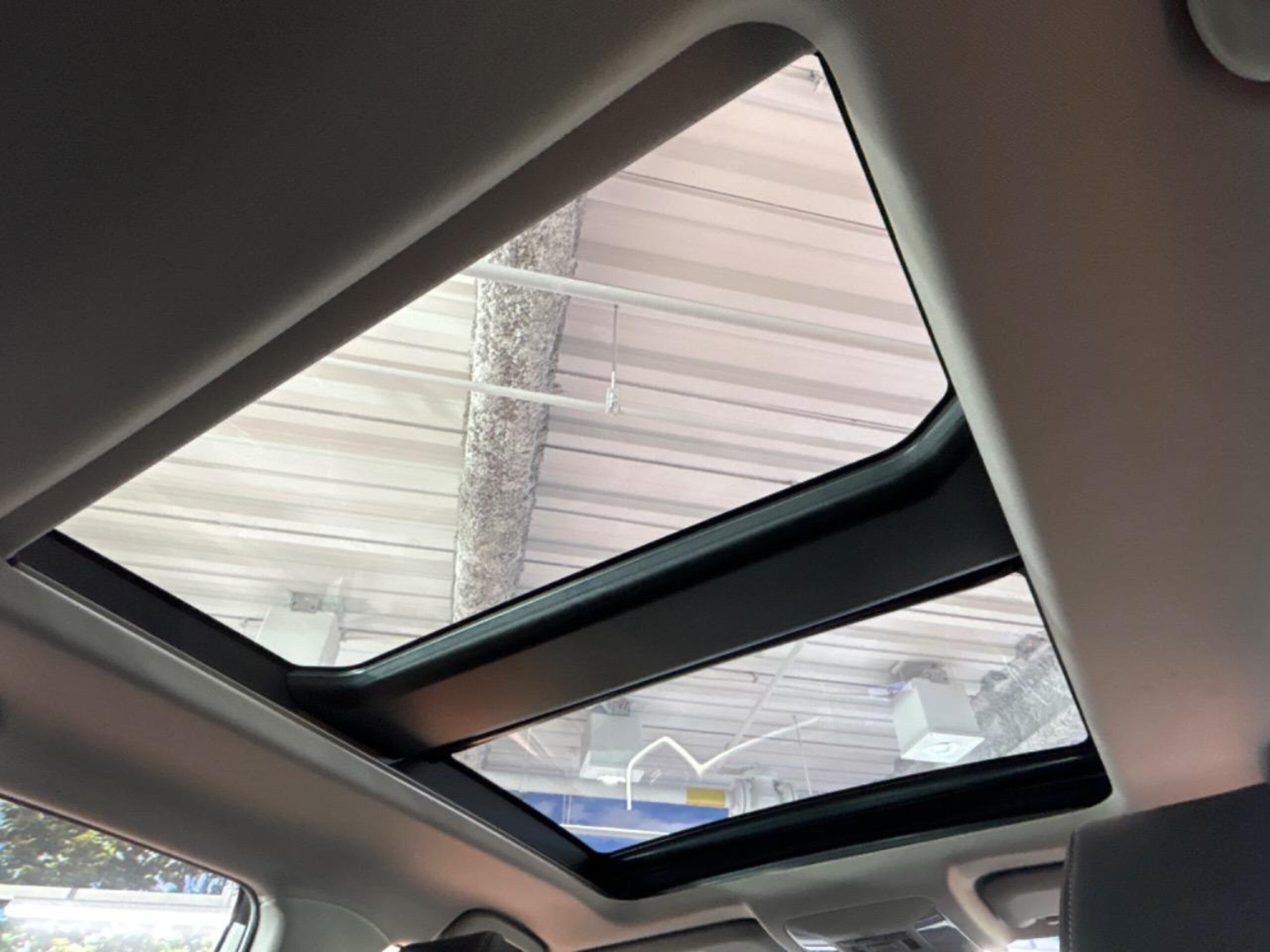 2021 Toyota  Rav4 — photo 3