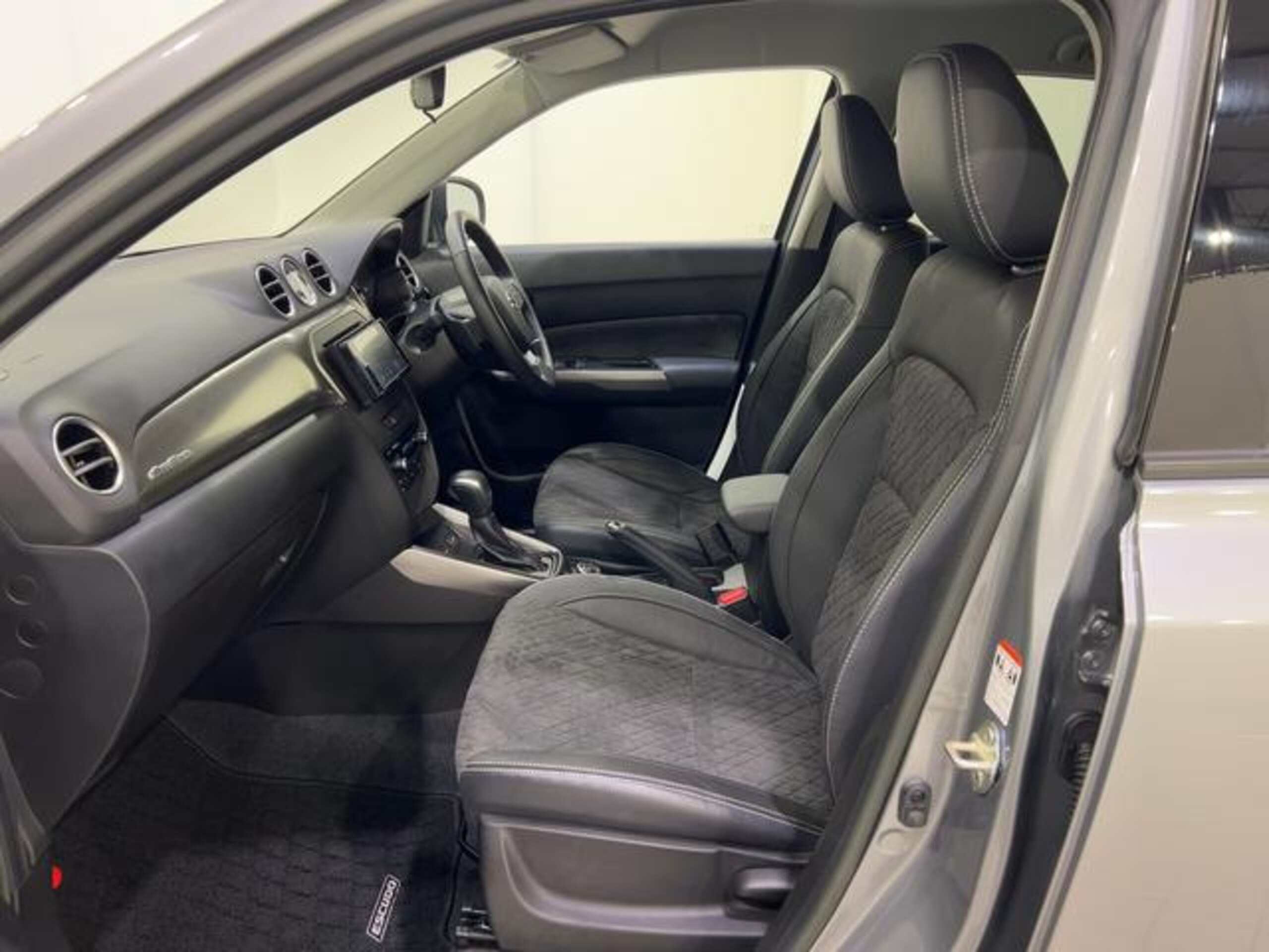 Suzuki Escudo 1.5 4WD — photo 7