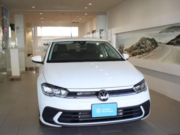 2024 Volkswagen Polo — photo 2