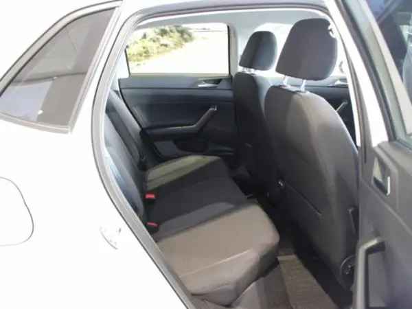 Volkswagen Polo TSI Active — photo 8