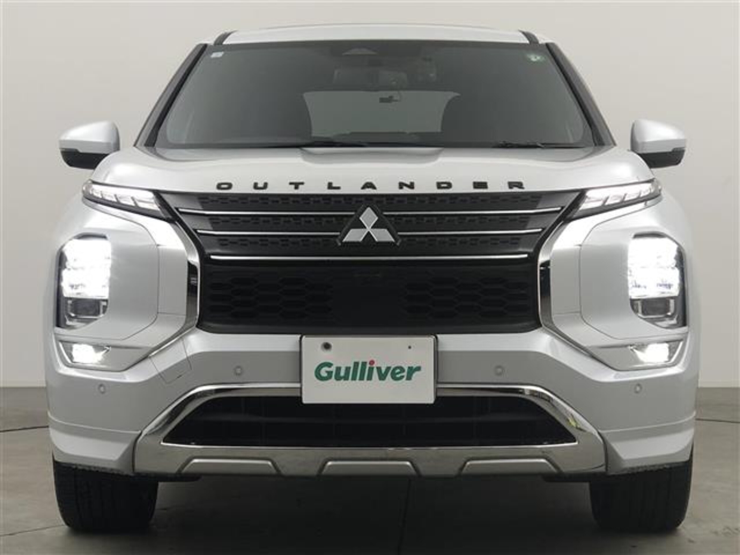 Mitsubishi Outlander PHEV 2.4 P 4WD — photo 8