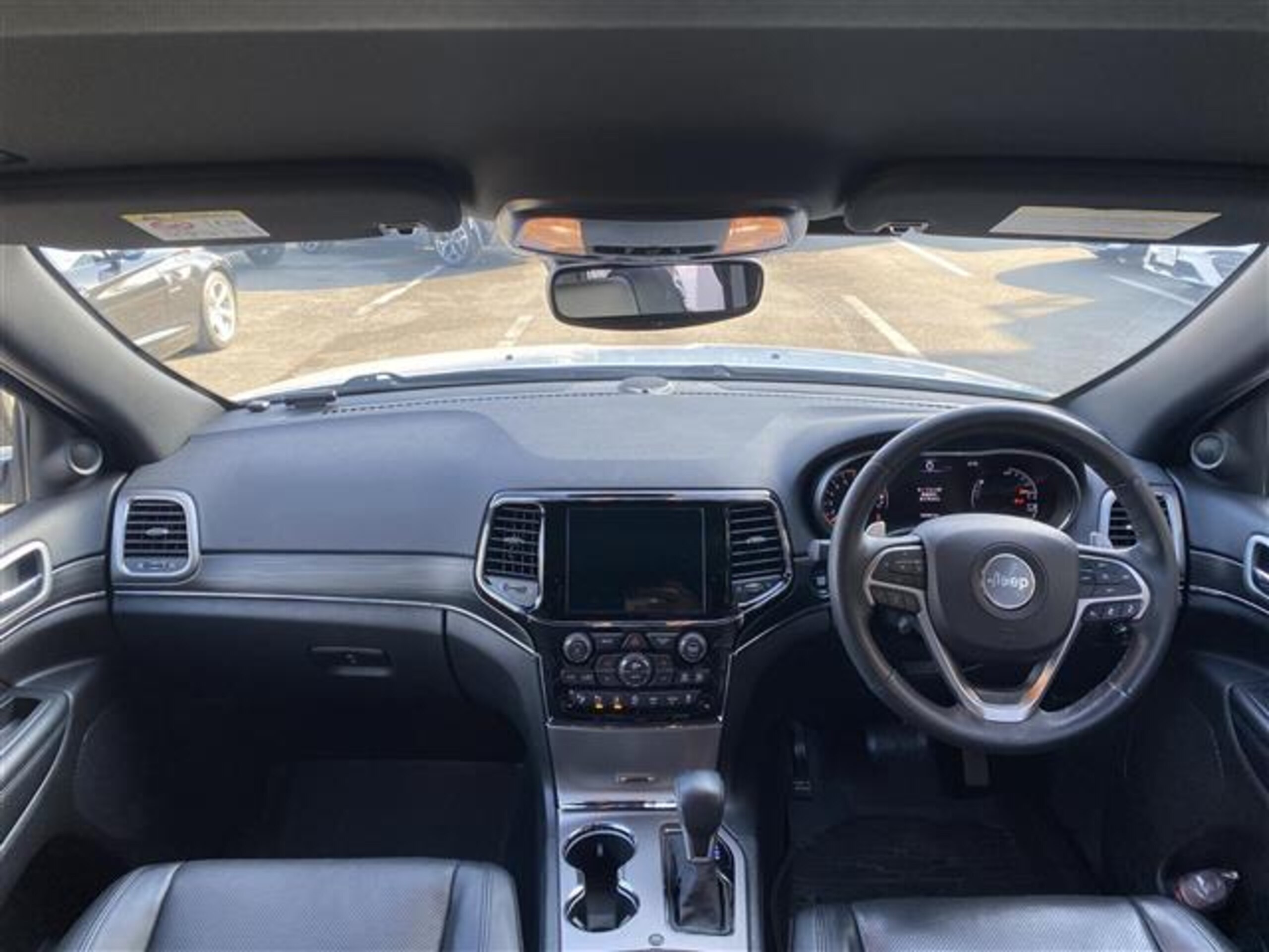 2020 Jeep Grand Cherokee — photo 2