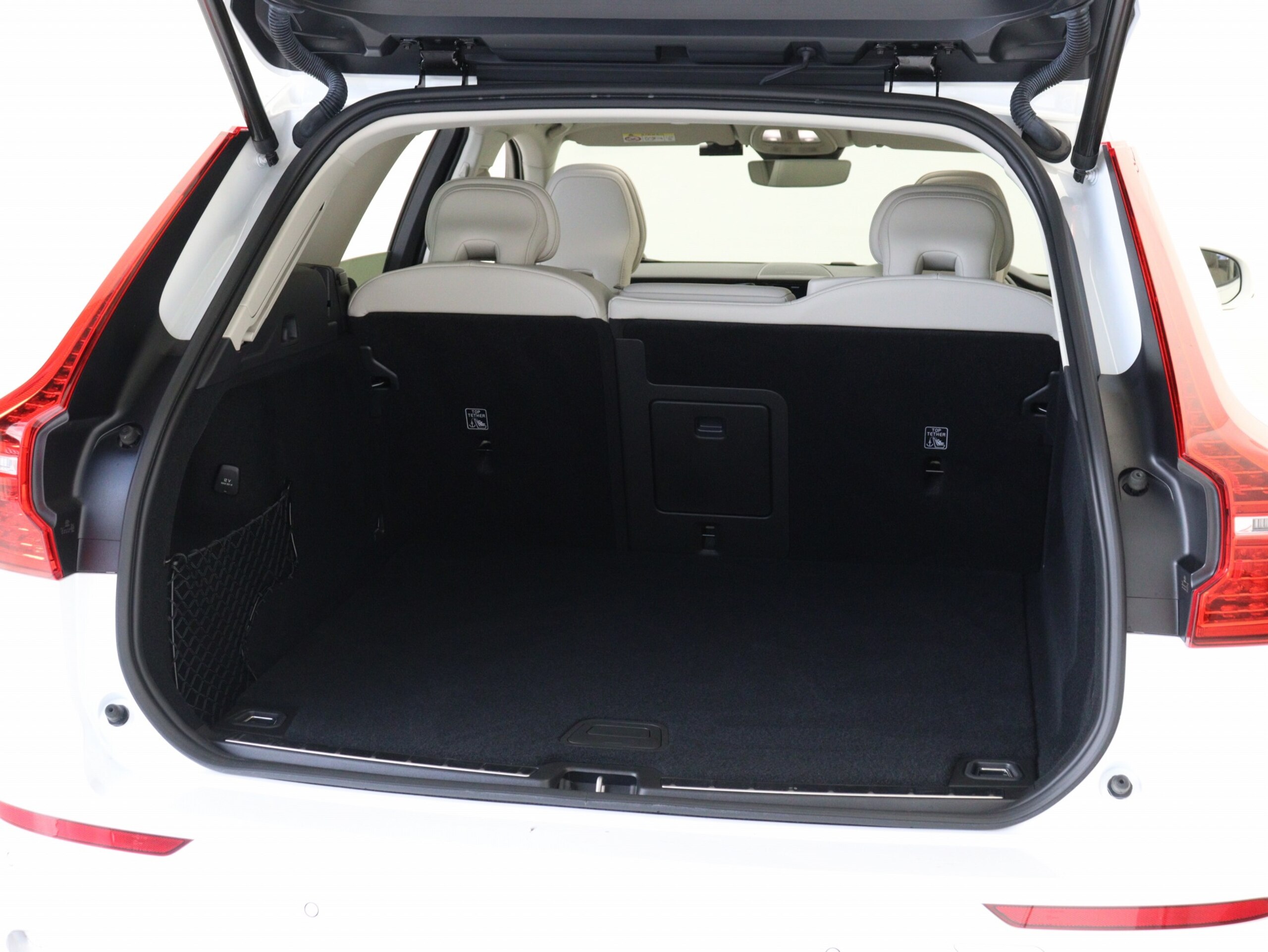 Volvo XC60 Ultra B5 AWD 4WD — photo 9