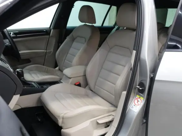 Volkswagen Golf TSI Highline Meister VW Certified Used Car (Gray) — photo 8