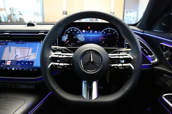 Mercedes-Benz E-Class Wagon E220 d Avantgarde AMG Line Package (ISG equipped model) Diesel Turbo MP202401 Certified Used Car 2 Year Warranty / Digital Interior Package / Leather Exclusive Package / Advanced Package / Sliding Roof / Front and Rear Dashcam / Head-Up Display / Burmester Sound / Air Balance Package (Obsidian Black) — photo 7