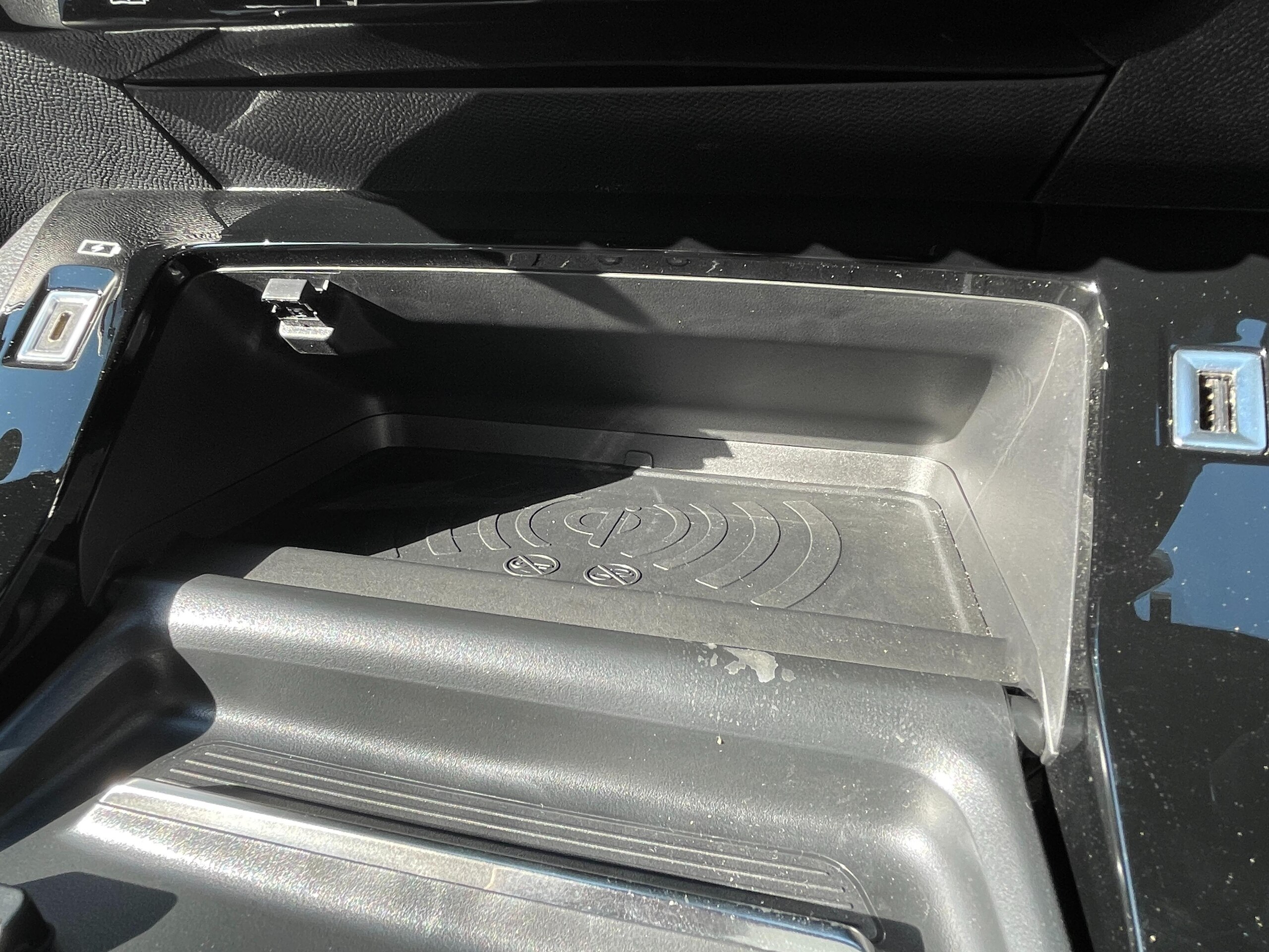 Peugeot 208 GT Line — photo 8