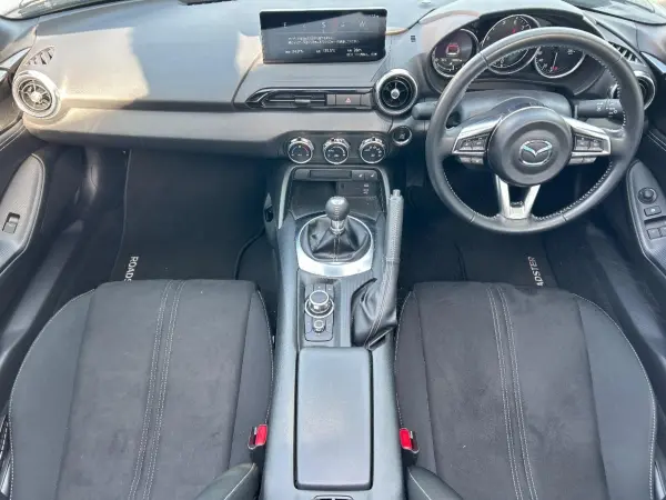 2024 Mazda Roadster — photo 2