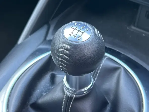 2024 Mazda Roadster — photo 3