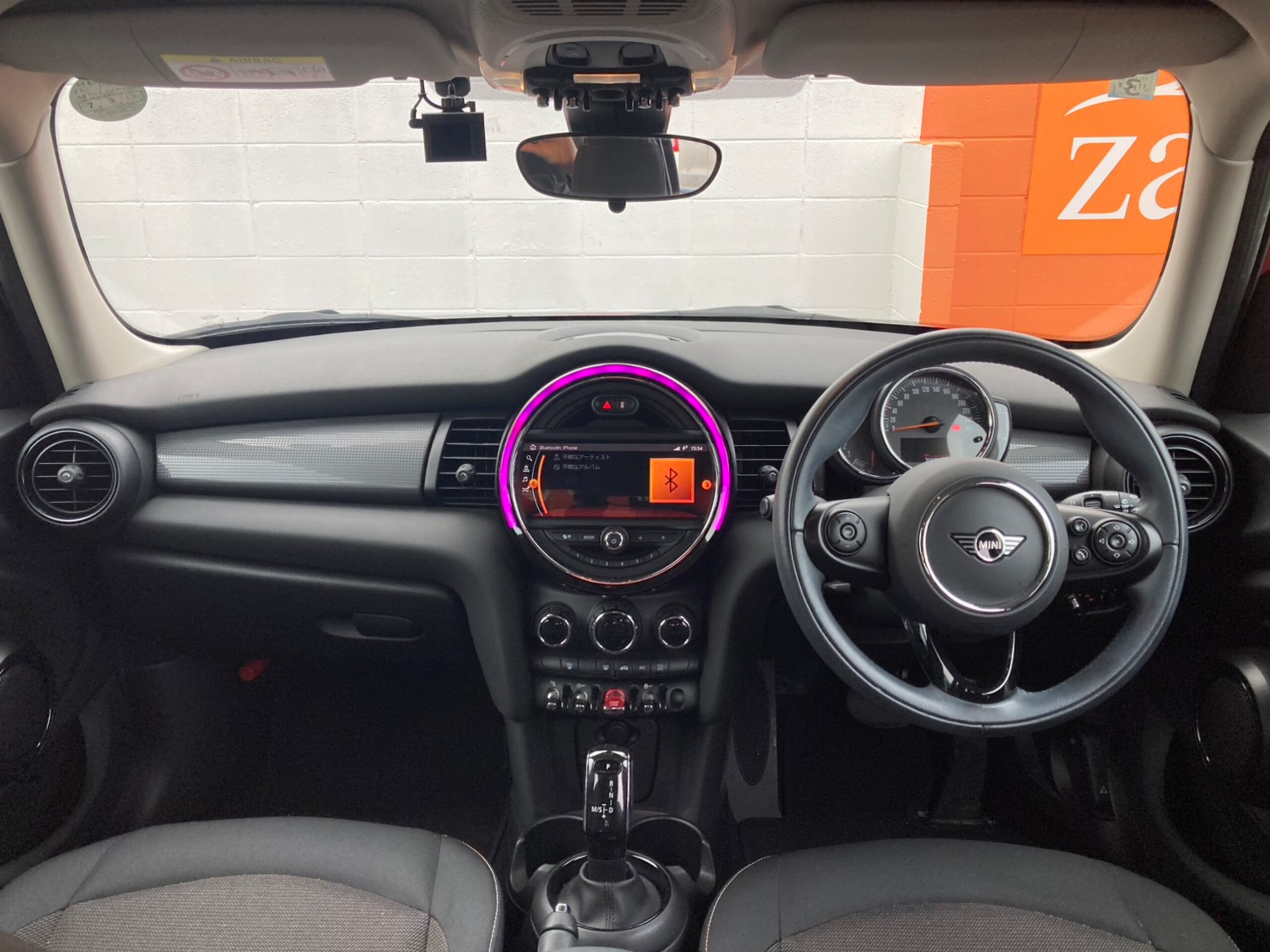 Mini Cooper 5-Door DCT One Owner LED Headlights Navigation Package Camera & Parking Assist Package Pepper Package Sports Leather Steering Wheel White Roof & Mirror Caps Dashcam (Front & Rear) (Chili Red) — photo 7