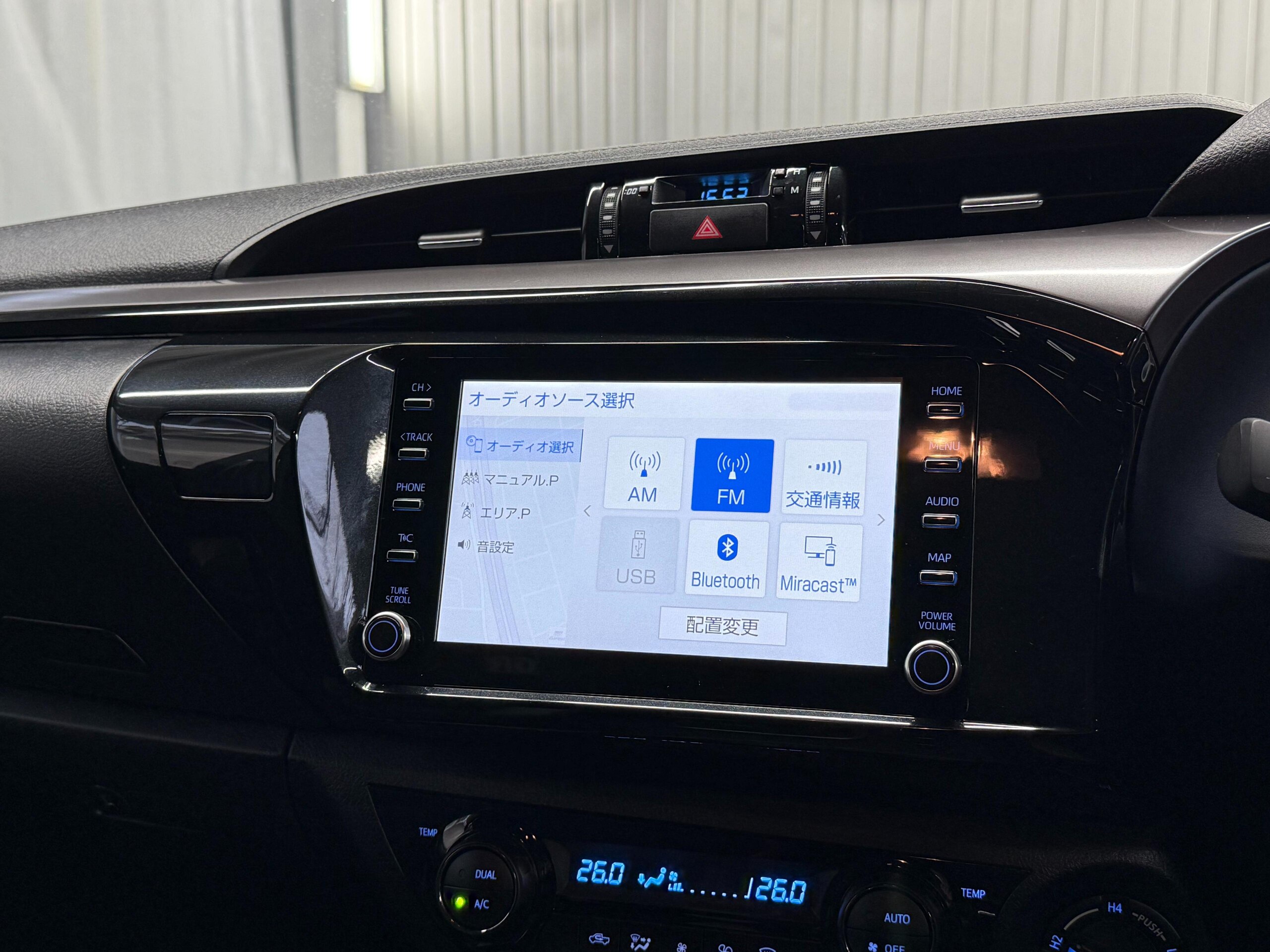 2022 Toyota Hilux — photo 3