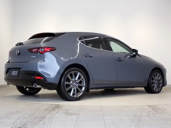 2024 Mazda 3 Fastback — photo 2
