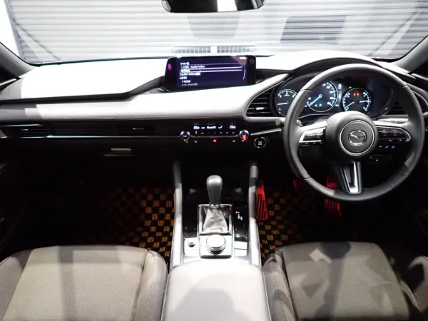 Mazda MAZDA3 Fastback 1.8 XD Touring Diesel Turbo 4WD — photo 7