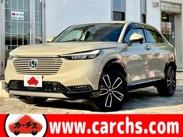 Honda Vezel 1.5 e:HEV Z Non-Smoking / 9-inch Honda Connect Navi & Wide Back Camera / Honda Sensing / Blind Spot / Traffic Jam Following Cruise Control / Hands-Free Power Tailgate / Black Semi-Leather Seats / Wireless Charging / Full LED Headlights (Sand Khaki Pearl)