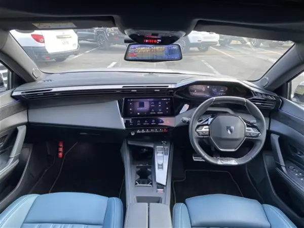 2024 Peugeot 308 — photo 2