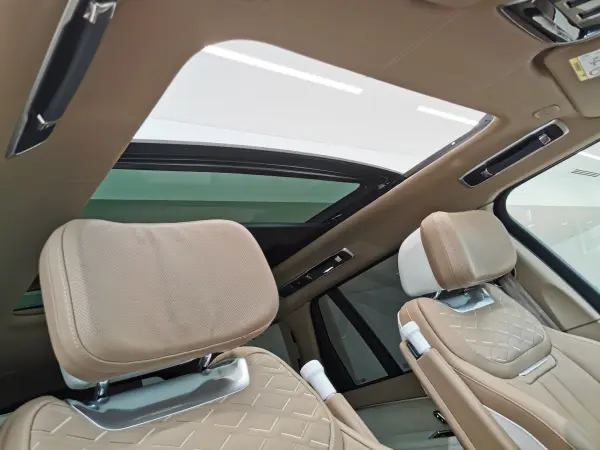 2023 Landrover Rangerover — photo 2