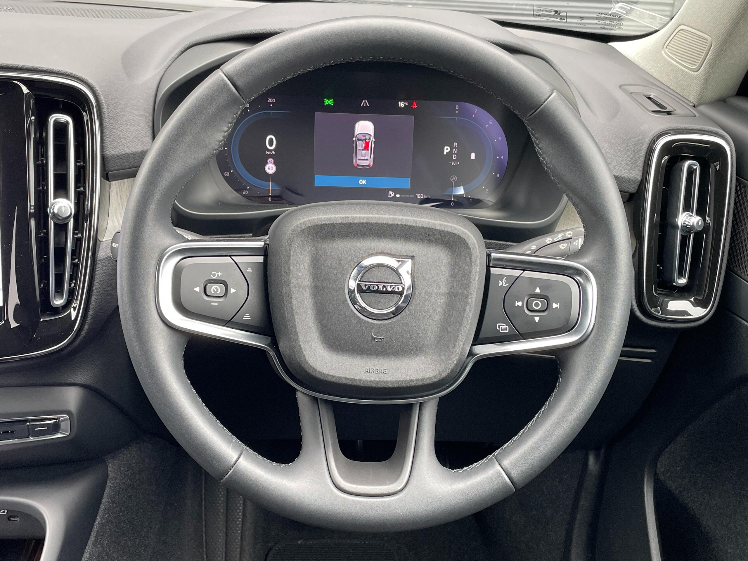 Volvo XC40 Ultimate B4 AWD 4WD — photo 7