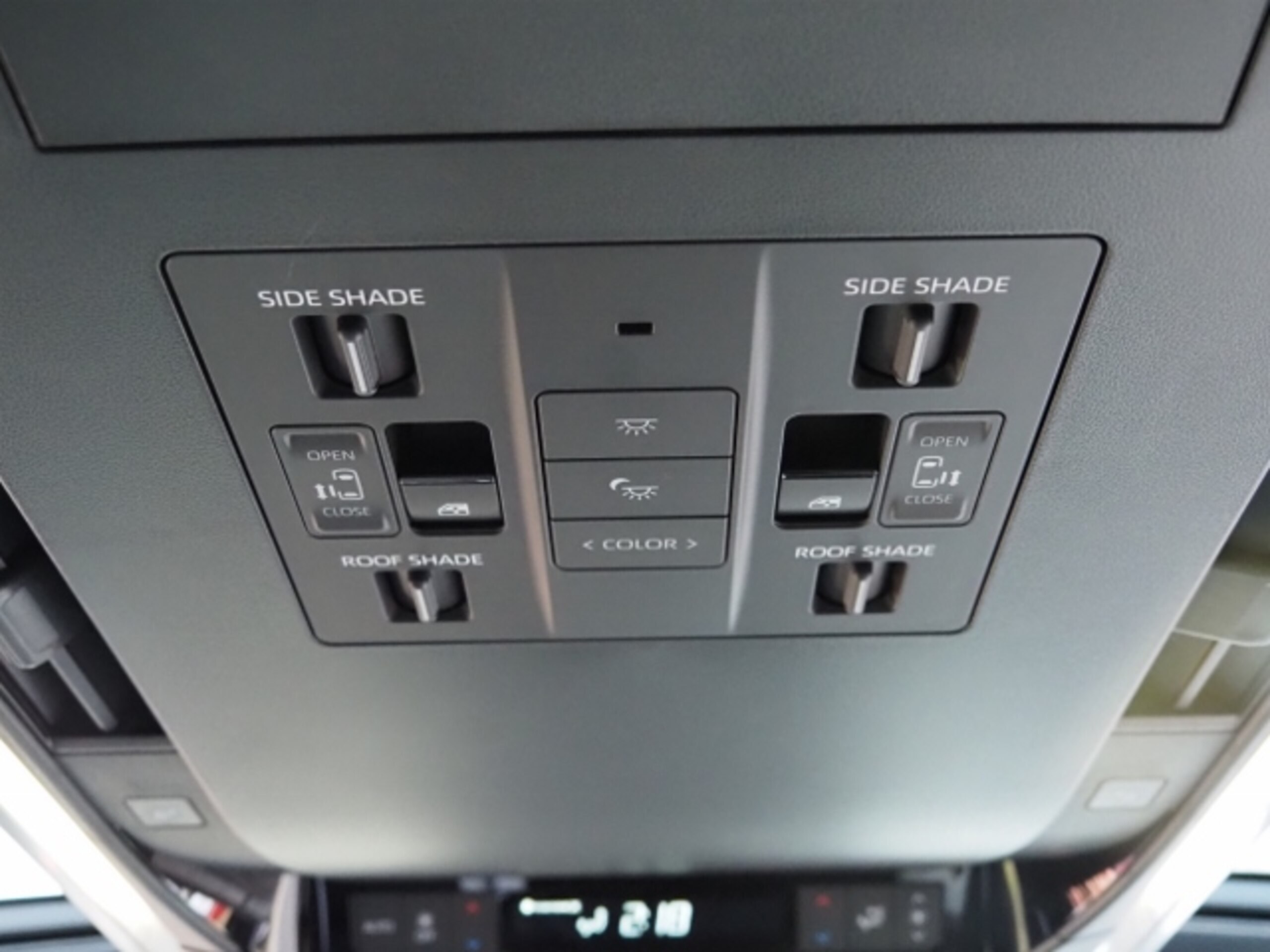 Toyota Alphard Hybrid 2.5 Executive Lounge E-Four 4WD — photo 9