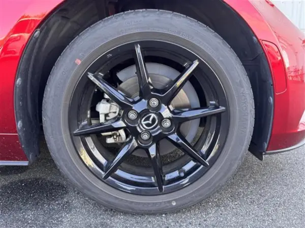 Mazda Roadster 1.5 S Special Package 6-speed MT Genuine Mazda Connect Genuine Full-Seg Navigation Genuine 16AW Front Left/Right Seat Heaters Backup Camera ETC Auto Lights LED Headlights Fog Lamps Cruise Control (Soul Red Crystal Metallic) — photo 8