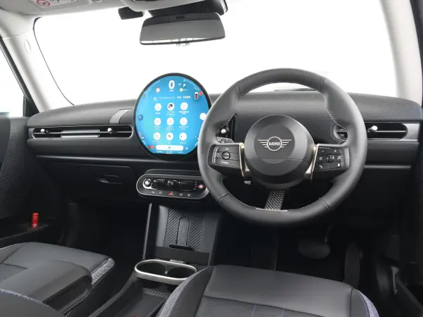 2025 Mini Cooper — photo 3 | Tuminion Kenya
