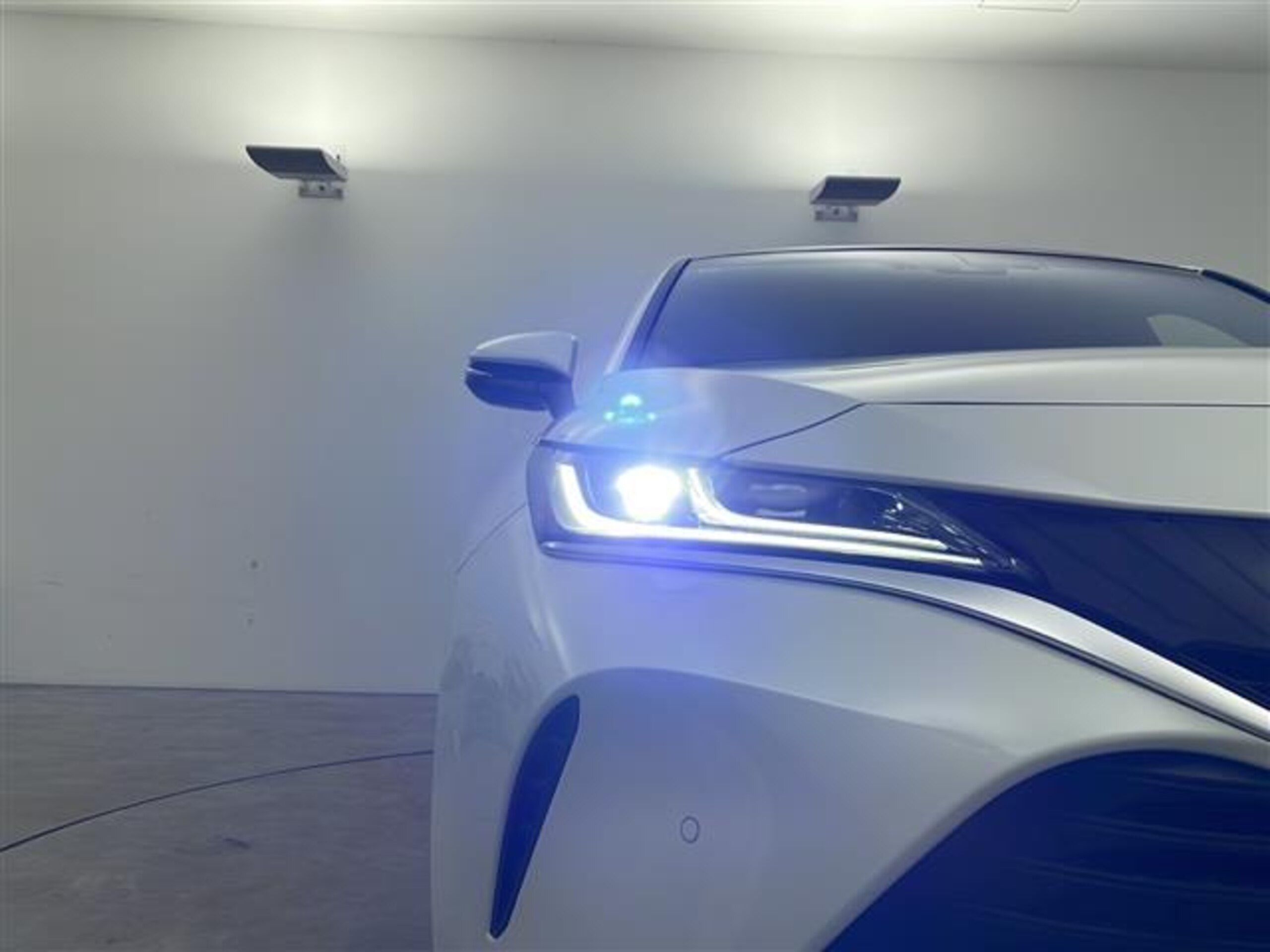 Toyota Harrier 2.5 Hybrid E-Four Z Leather Package 4WD — photo 8