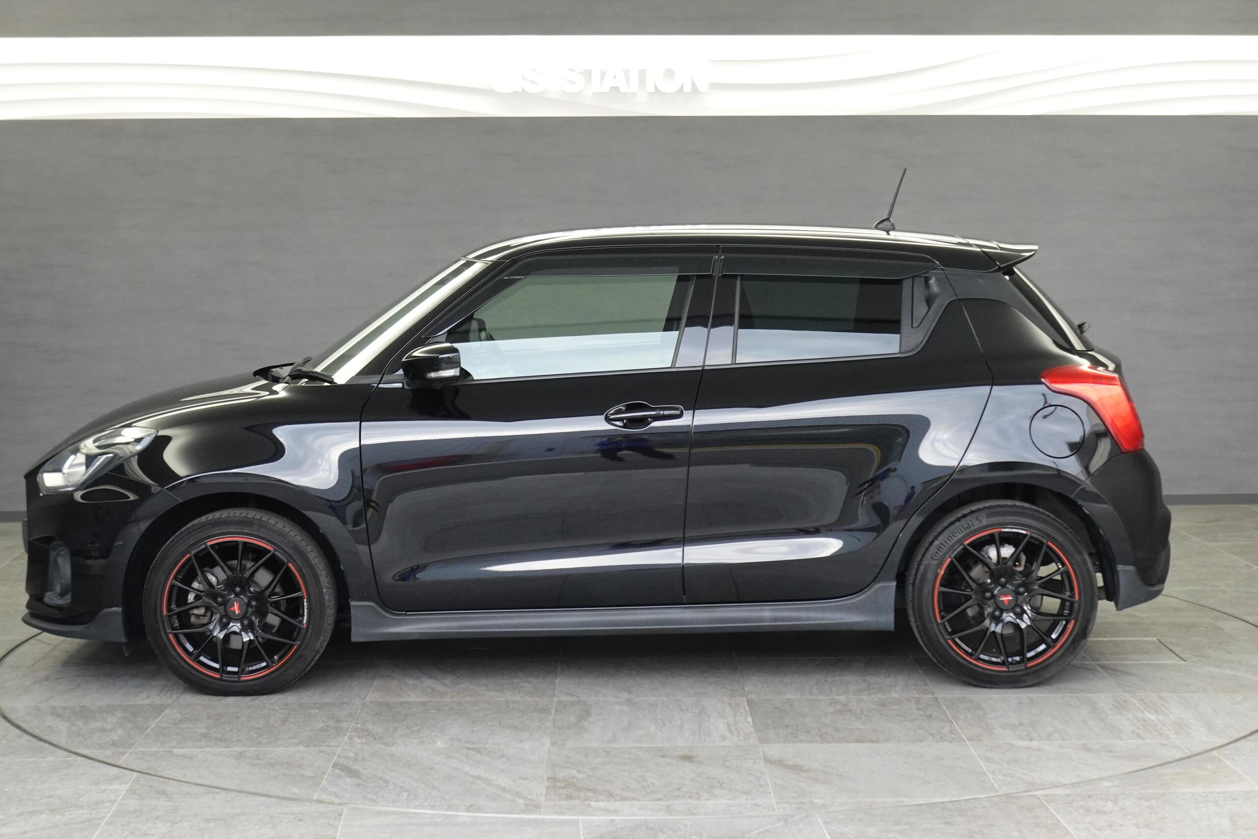 2021 Suzuki Swift — photo 3