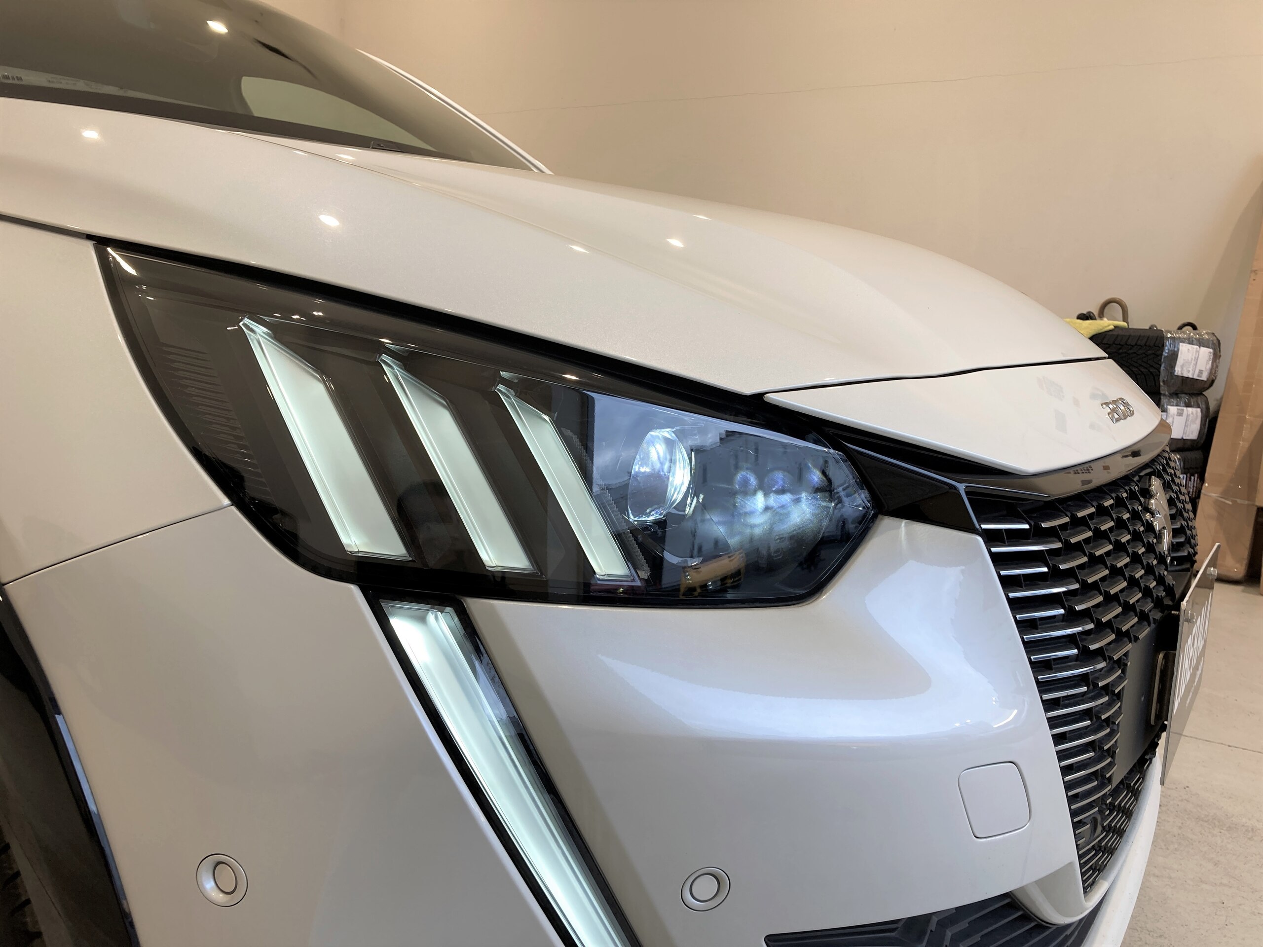 Peugeot 208GT — photo 9