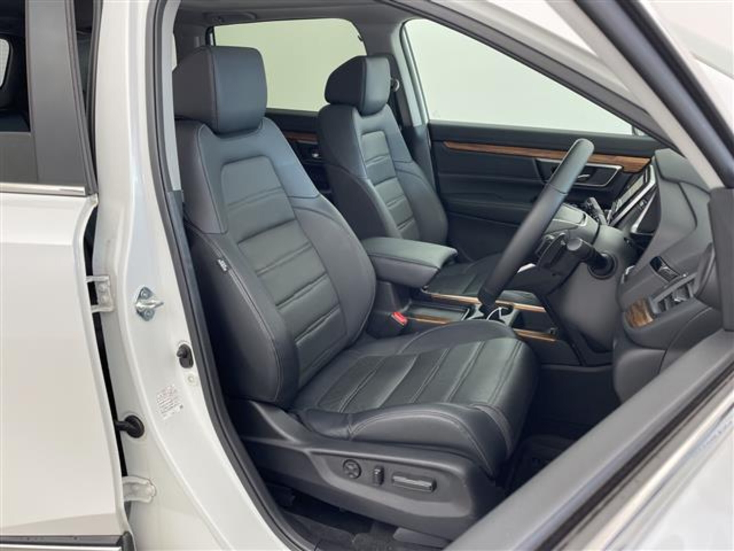 Honda CR-V 2.0 Hybrid EX Masterpiece — photo 8