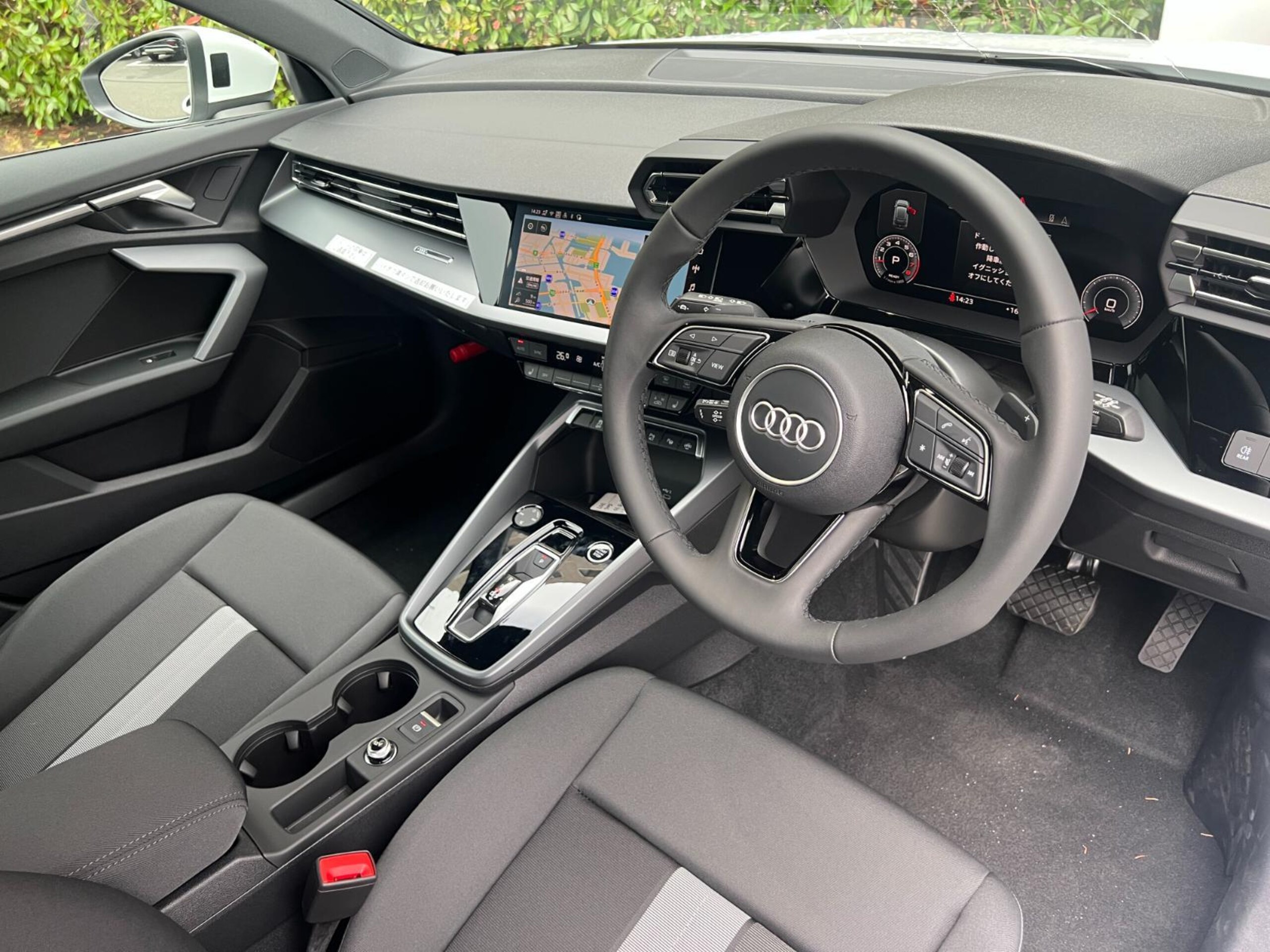 Audi A3 Sportback 30 TFSI Advanced — photo 7