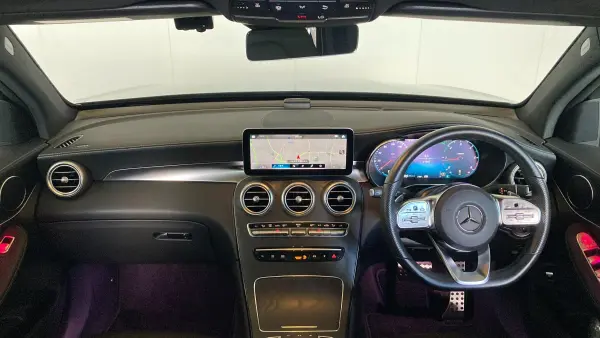 Mercedes-Benz GLC220 d 4MATIC AMG Line Diesel Turbo 4WD Panoramic Roof/Seat Ventilation/Head-Up Display/Air Suspension/Perfume Atomizer/Logo Calipers/19-inch AMG Alloy Wheels (Obsidian Black) — photo 7