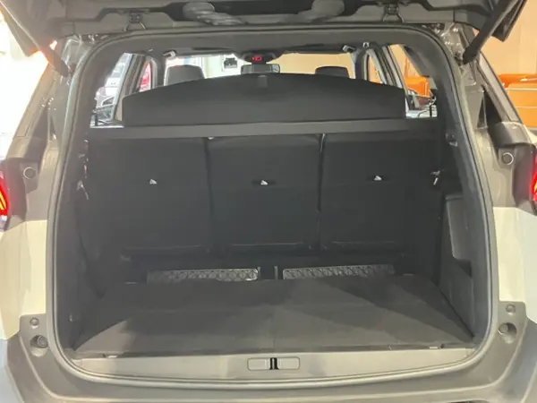 Peugeot 5008 GT BlueHDi Black Pack Diesel Turbo Non-Smoking Sunroof Genuine Display Audio Radar Cruise Clearance Sonar Safety Brake Blind Spot Monitor Panoramic View Monitor Power Back Door Paddle Shift ETC (Pearl White) — photo 7
