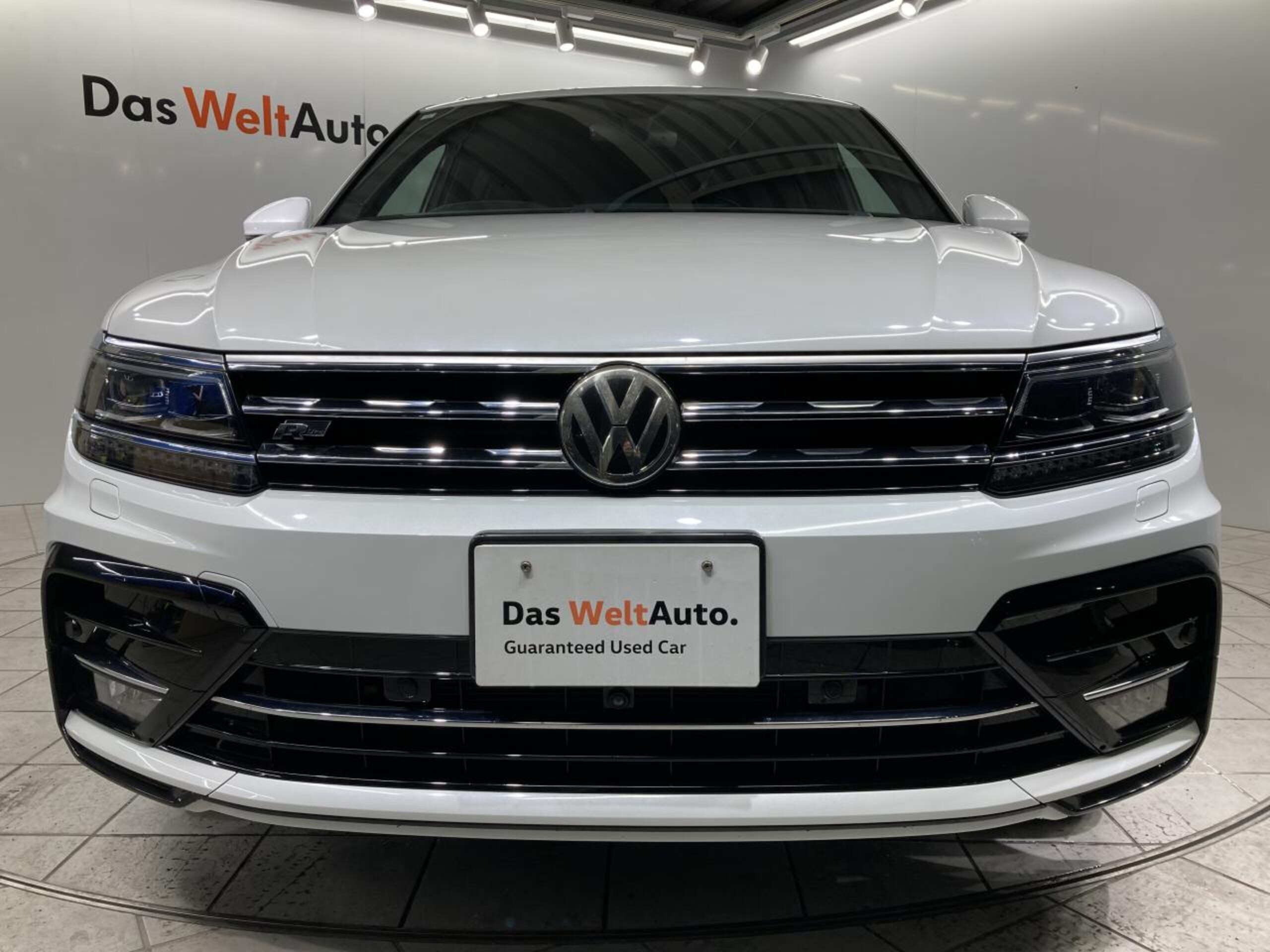 Volkswagen Tiguan TDI 4Motion R-Line Diesel Turbo 4WD — photo 9
