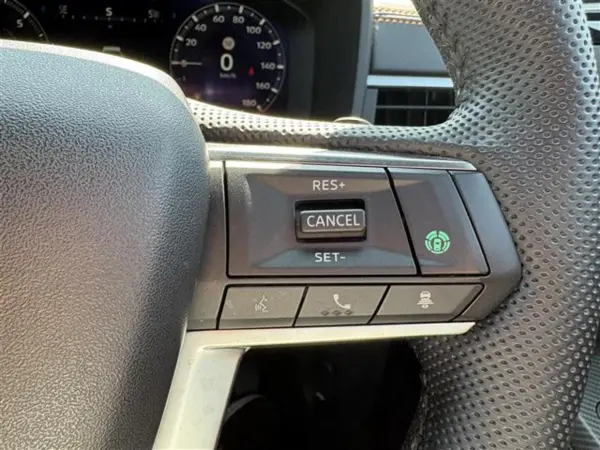 2022 Mitsubishi Outlander — photo 3