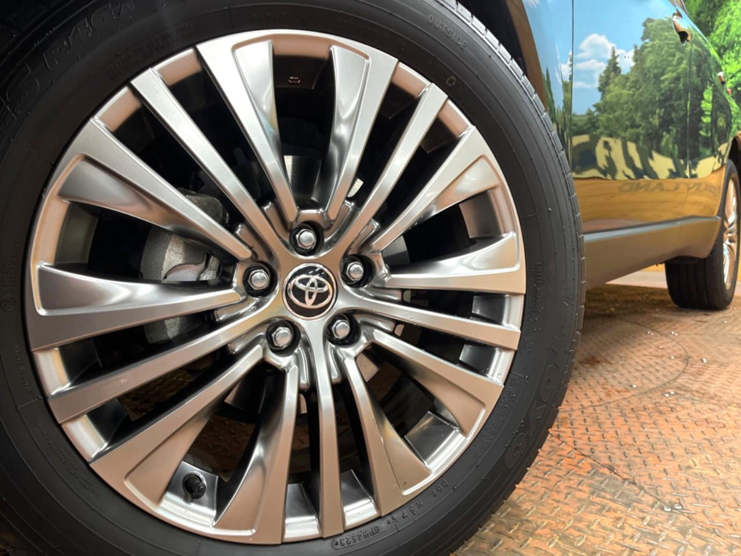 Toyota Harrier 2.5 Hybrid Z Leather Package — photo 9