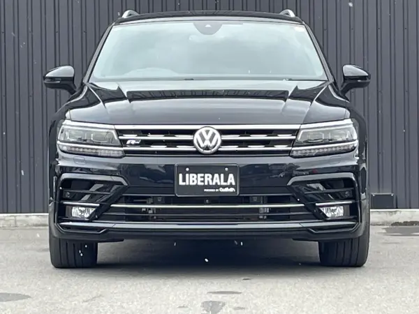 Volkswagen Tiguan TDI 4Motion R-Line Diesel Turbo 4WD Genuine M-Navi Full-Seg 360 Camera ETC Parking Assist Lane Keep Assist Black Leather Seats Driver Power Seat Seat Heater Power Tailgate ACC Auto Hold Genuine Floor Mats Genuine 19AW (Black) — photo 9