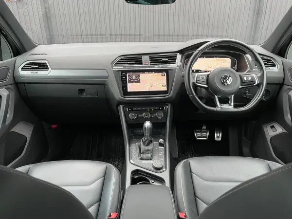 2019 Volkswagen Tiguan — photo 2