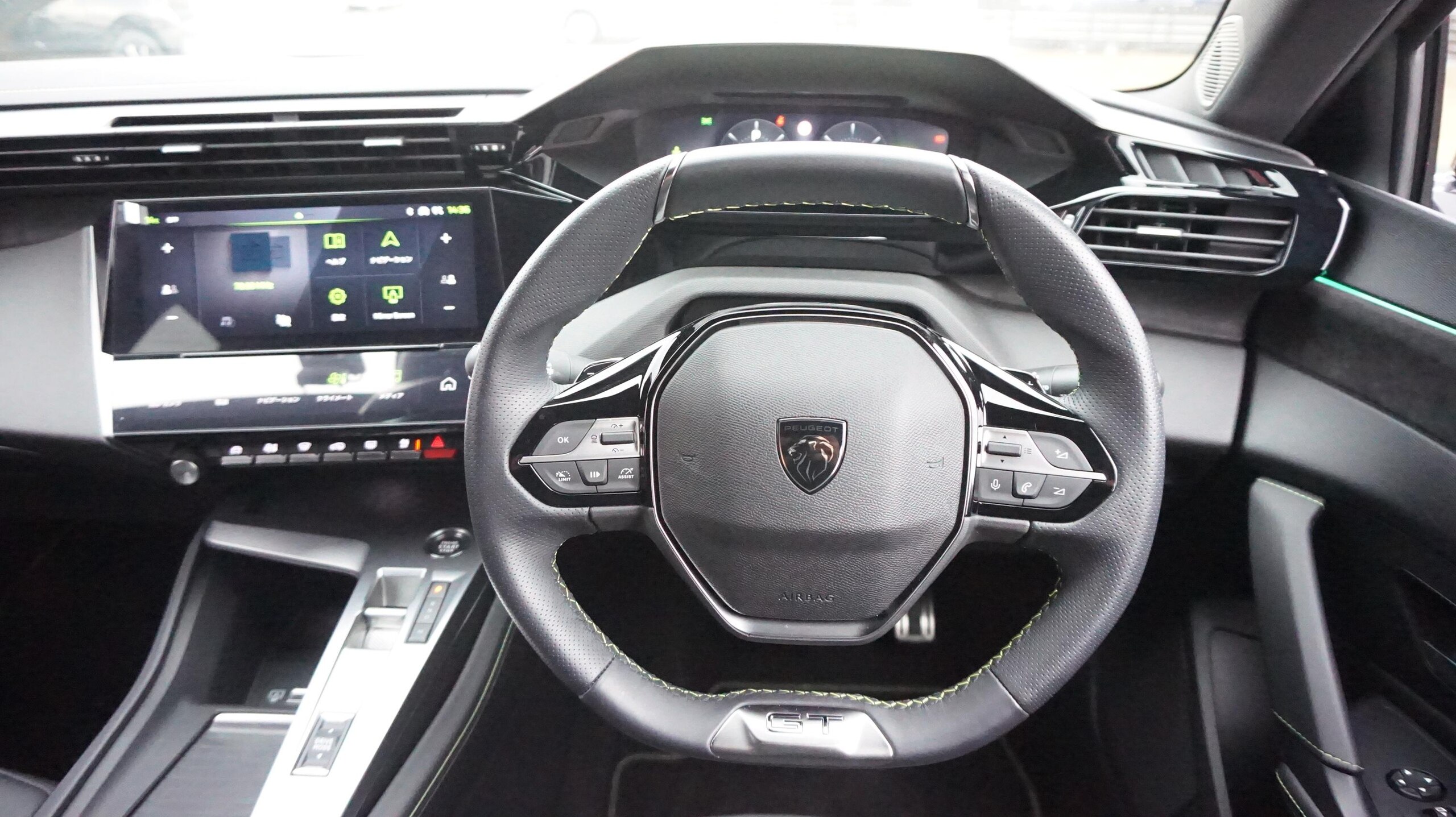 Peugeot 308GT BlueHDi Diesel Turbo — photo 9