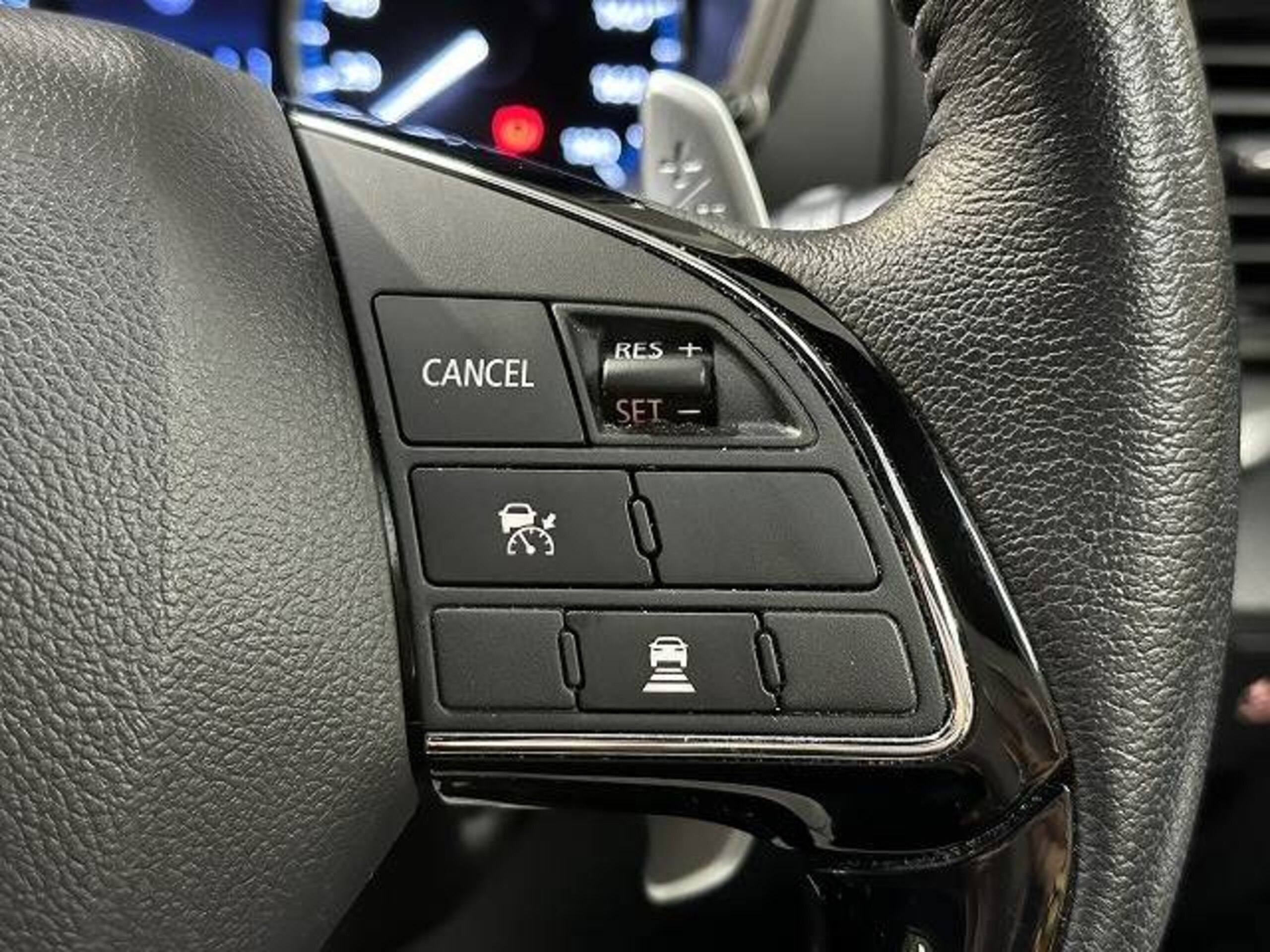 Mitsubishi Eclipse Cross PHEV 2.4 P 4WD — photo 8