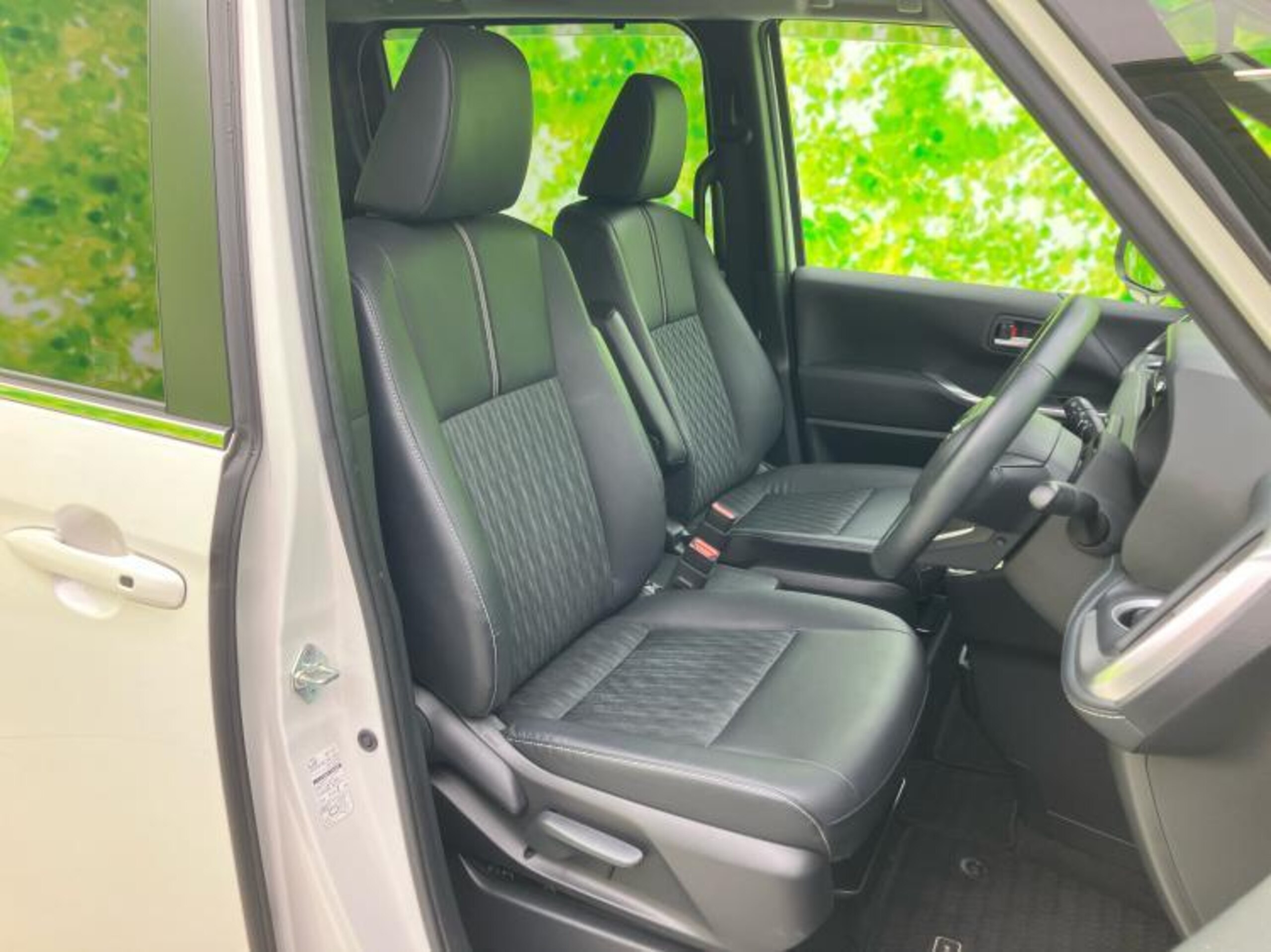 Toyota Noah 2.0 Z — photo 8