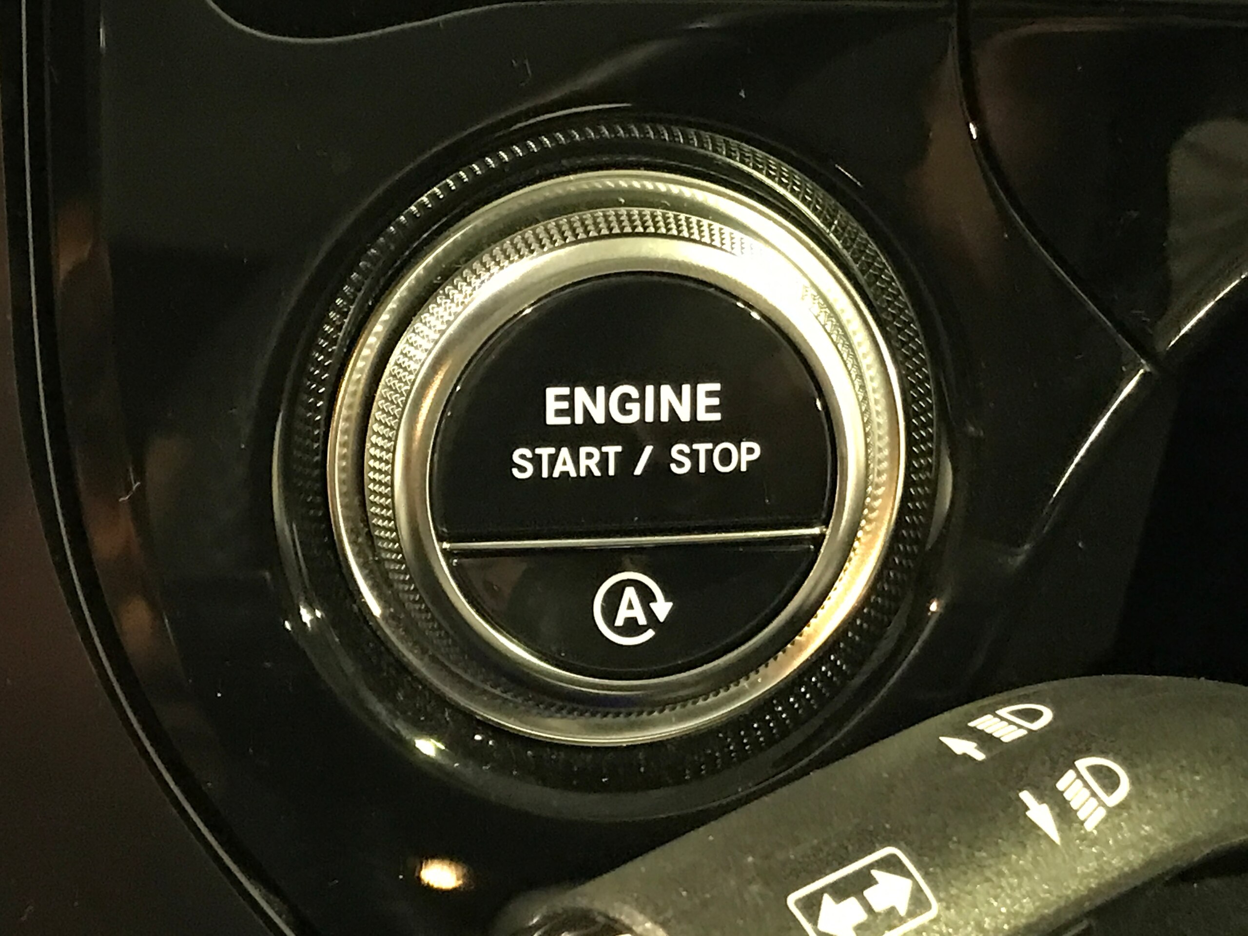 Mercedes-Benz E-Class E220 d Avantgarde AMG Line Package (ISG) Diesel Turbo MP202401 Advanced Package Digital Interior Package Leather Exclusive Package (Obsidian Black) — photo 8