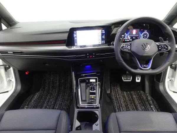 2024 Volkswagen Golf — photo 7 | Tuminion Kenya