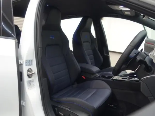 2024 Volkswagen Golf — photo 8 | Tuminion Kenya